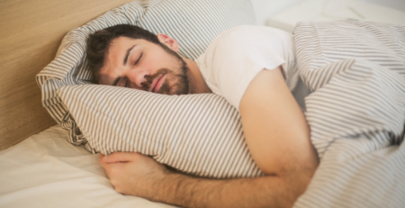 Novo estudo revela que apneia do sono duplica a probabilidade de morte súbita